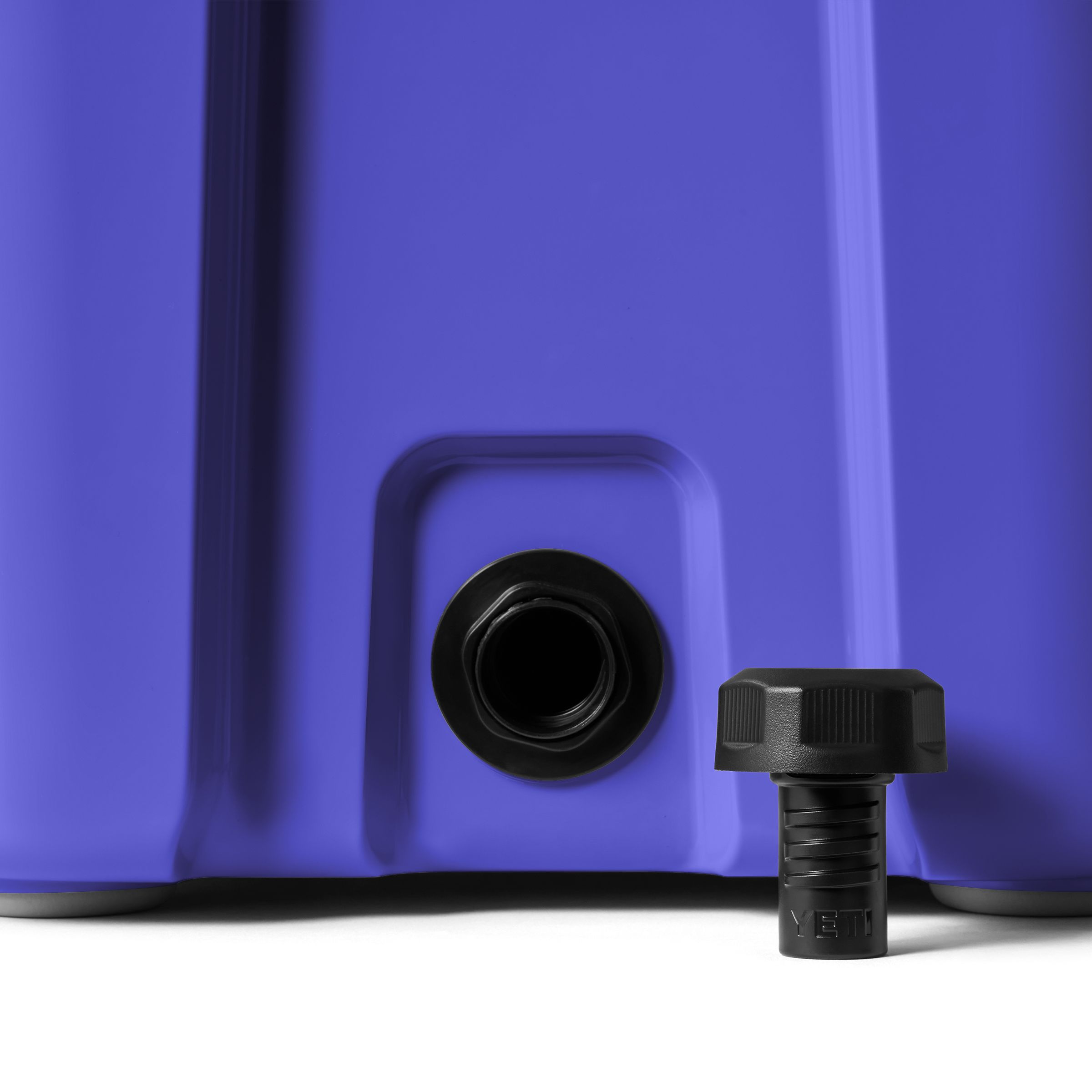 Roadie® 24 Cool Box - Image 8